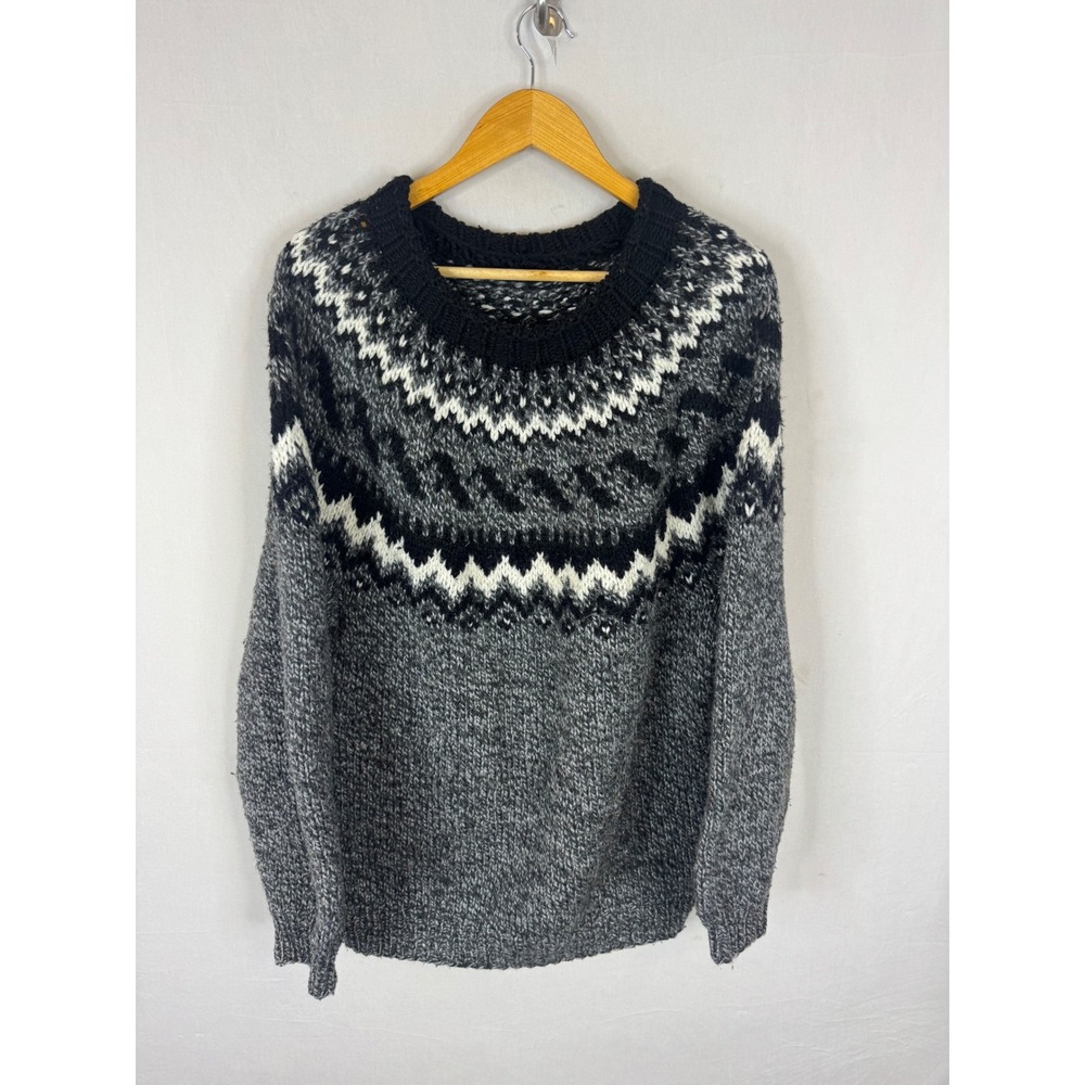 Fair Isle Chunky Knit Crewneck Sweater Gray Black White Nordic Yoke Pullover